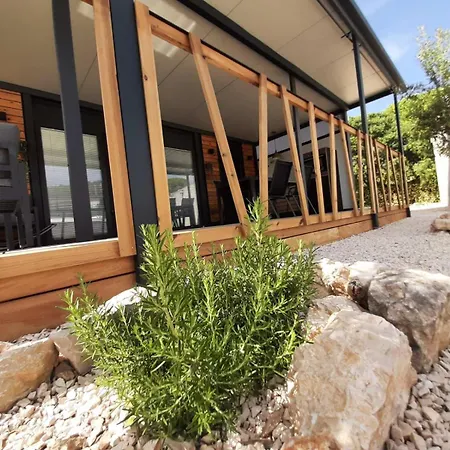 펜션 Mobile Homes Laguna, Porat,