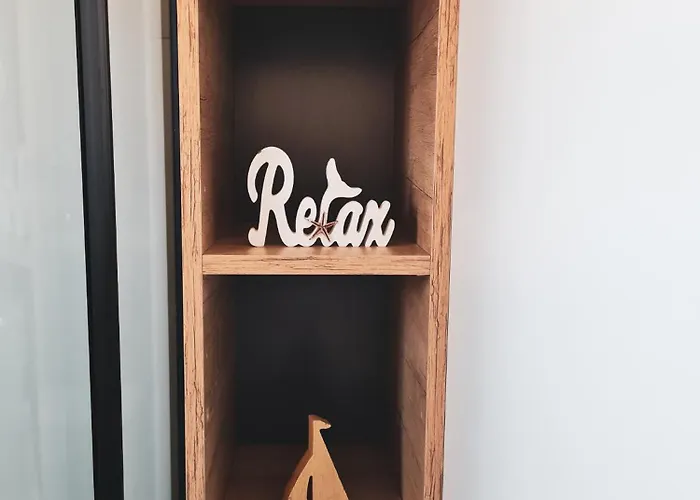 Mobile Homes Laguna, Porat, *