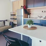 Mobile Homes Laguna, Porat, *