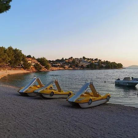 Mobile Homes Laguna, Porat, * Drage