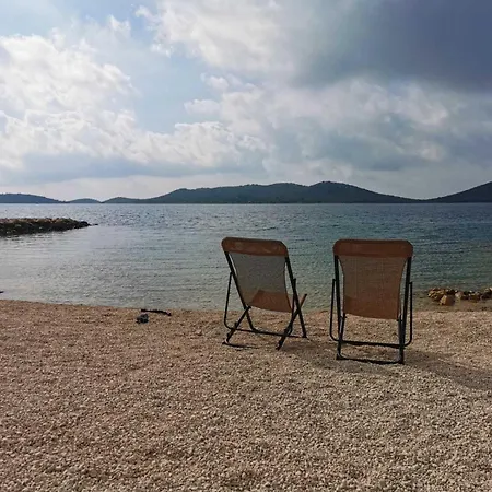 Mobile Homes Laguna, Porat, Holiday home *